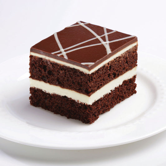 Dreamin' of Chocolate: Two-Layer GF Chocolate Cake